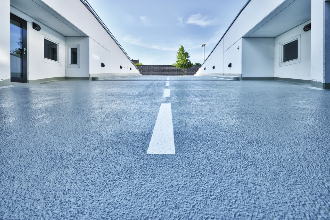 Bodensysteme für Tiefgaragen, Parkhäuser und Fahrzeughallen